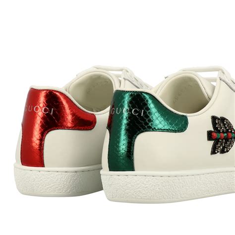 tenis gucci con pedreria|Las nuevas extravagantes zapatillas de Gucci  .